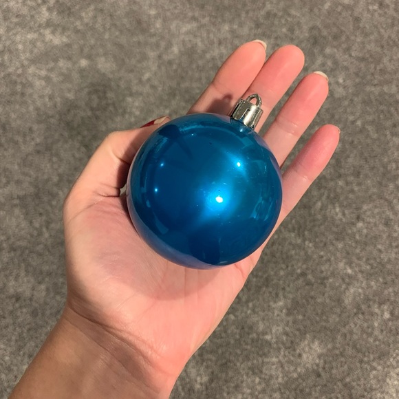 Assorted Ornaments (48) - Picture 9 of 9